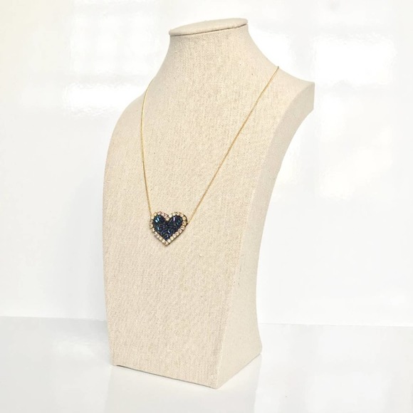 NEW Black Beaded Heart Pendant Statement Necklace Gold Chain Never Worn NWT - Picture 1 of 3